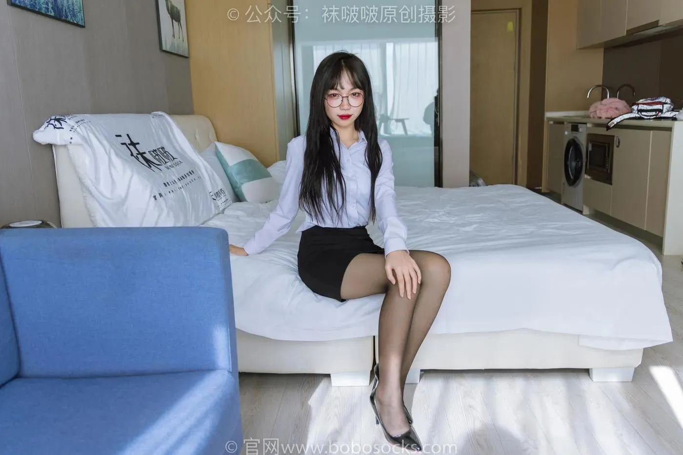 [BoBoSocks袜啵啵]NO.185 周周-ol制服、高跟鞋、黑丝 [140P]插图3